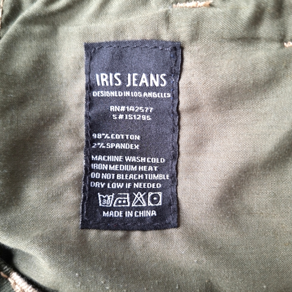 Iris Jeans women's multicolor camouflage print denim cargo mini skirt size large - Picture 9 of 9